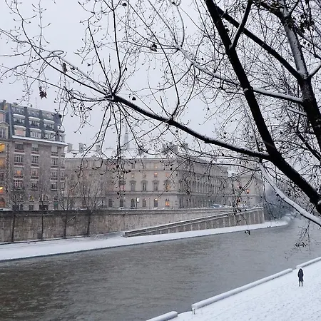 Διαμέρισμα Dauphine *